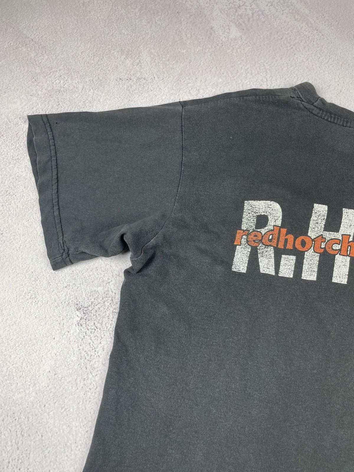 Band Tees × Vintage Vintage Red Hot Chili Peppers RHCP T-Shirt 90s Band Tee Sz L Size US L / EU 52-54 / 3 - 15 Thumbnail