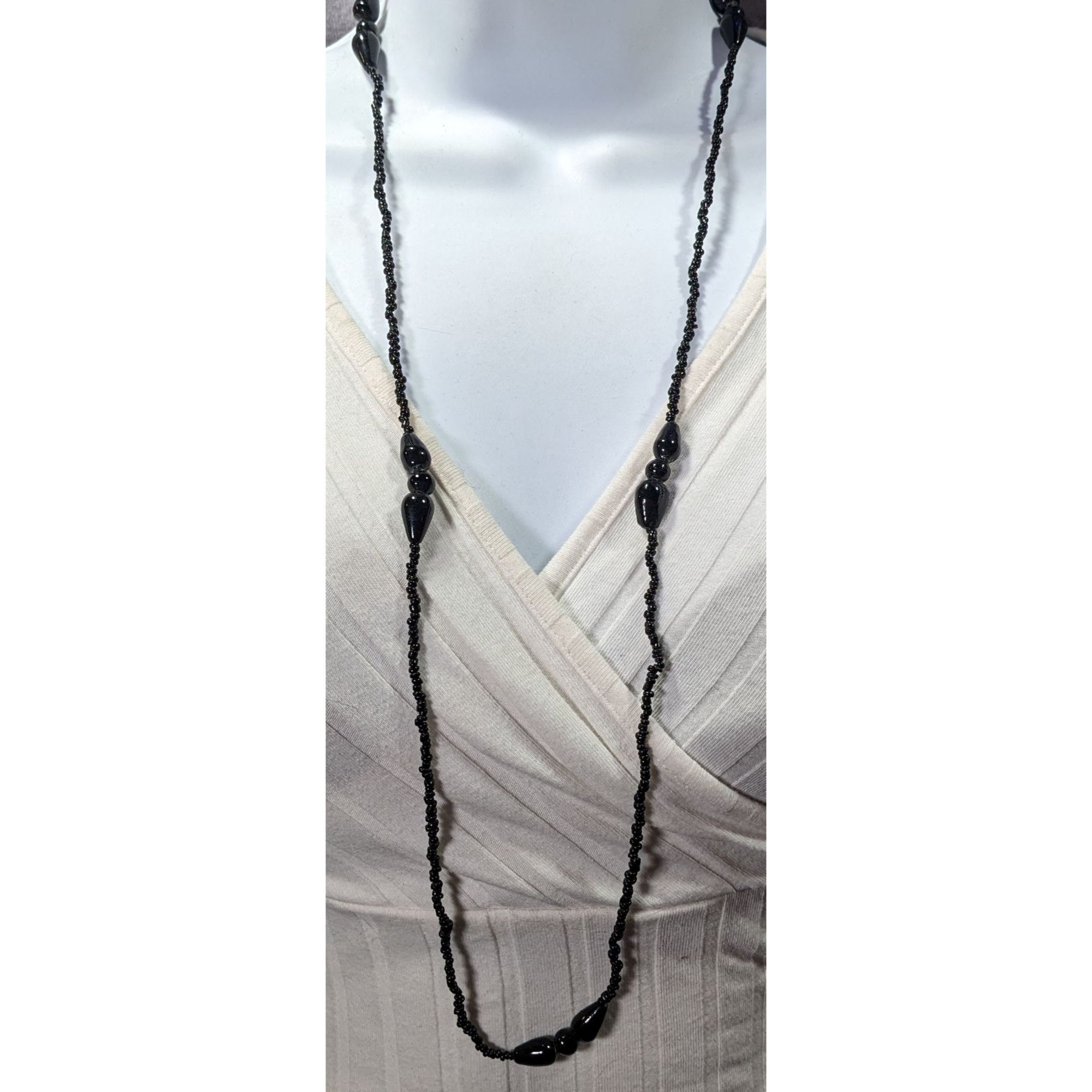 Other Simple Elegant Black Glass Beaded Necklace Size ONE SIZE - 2 Thumbnail