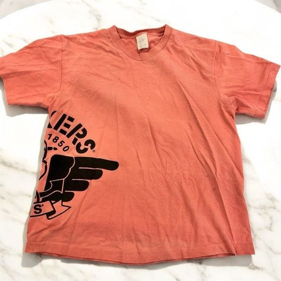 Vintage Vintage Dockers/Levi’s Pink Graphic T-Shirt Size M / US 6-8 / IT 42-44 - 1 Thumbnail