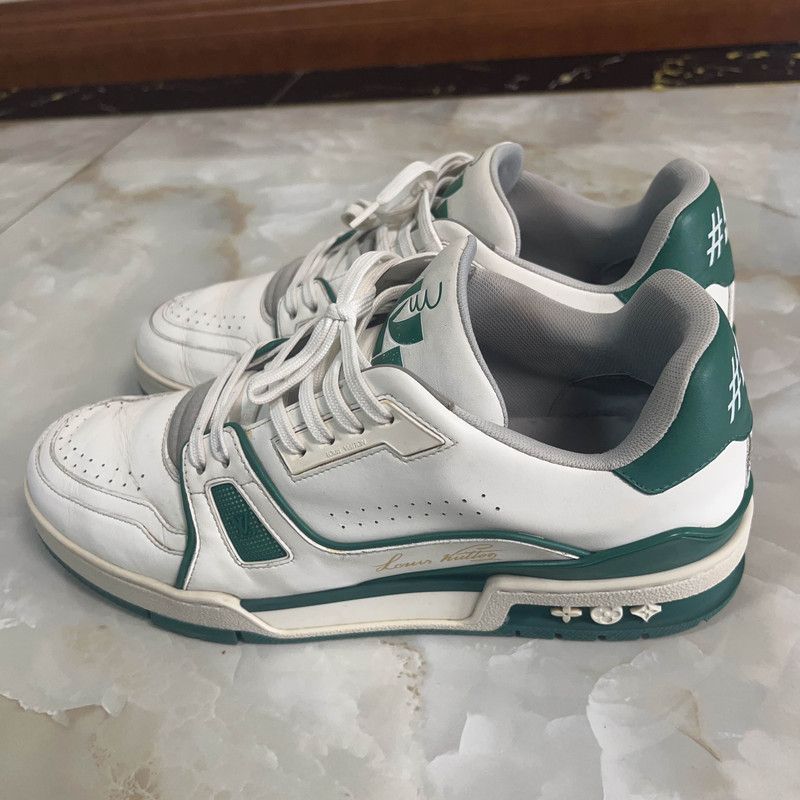 Louis Vuitton Louis Vuitton Casual Low-Top Sneakers in White Green 0079 Size US 9 / EU 42 - 1 Thumbnail