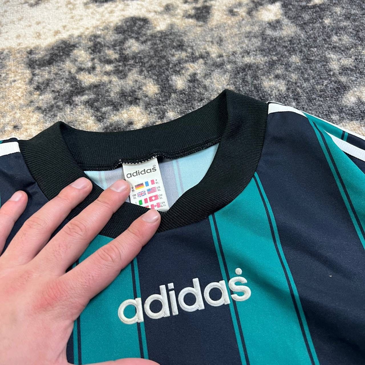 Adidas Adidas Vintage Y2K Center Logo Striped Jersey T-Shirt Size US XL / EU 56 / 4 - 3 Thumbnail