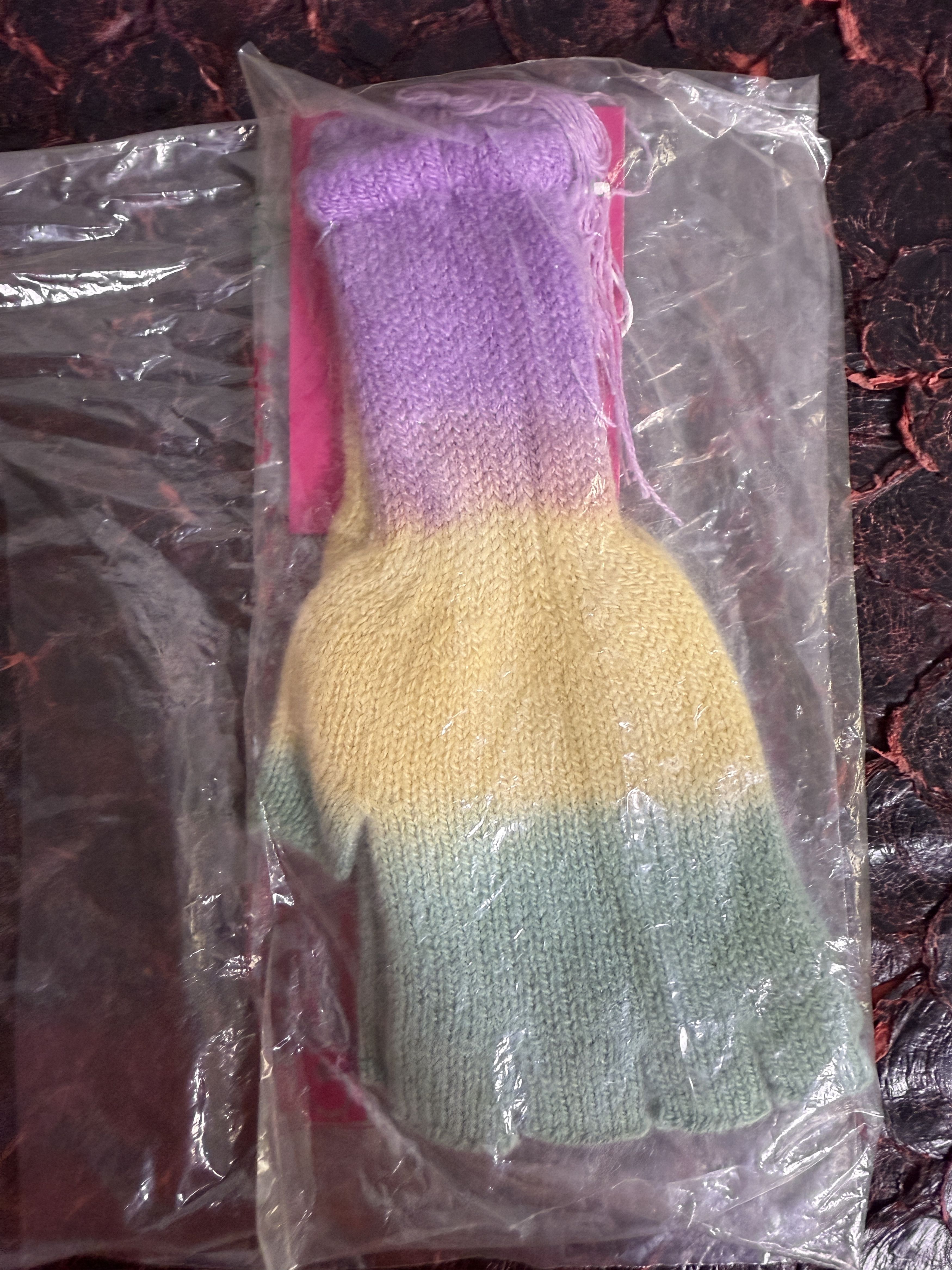 The Elder Statesman $265 The Elder Statesman Cashmere Dip Fingerless Gloves Size ONE SIZE - 5 Thumbnail