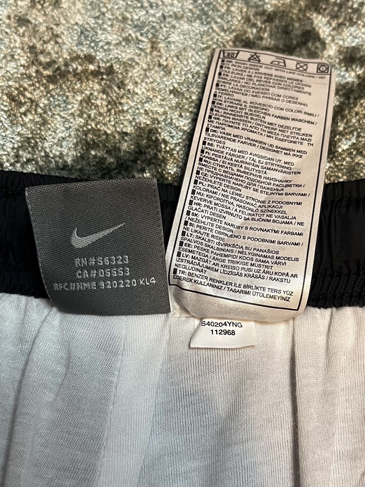 Nike Vintage Nike Y2K Baggy Track Pants – Black, Size M Size US 34 / EU 50 - 6 Thumbnail