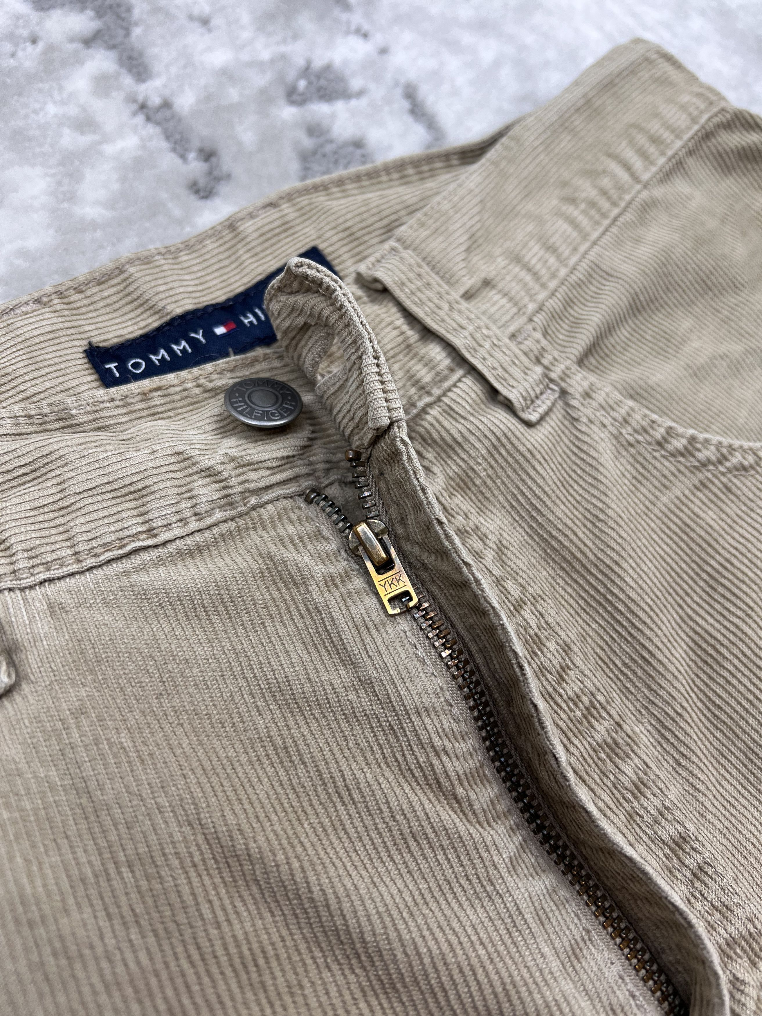 Tommy Hilfiger Tommy Hilfiger Midtown Corduroy Pants Beige W31 Size US 31 - 10 Thumbnail