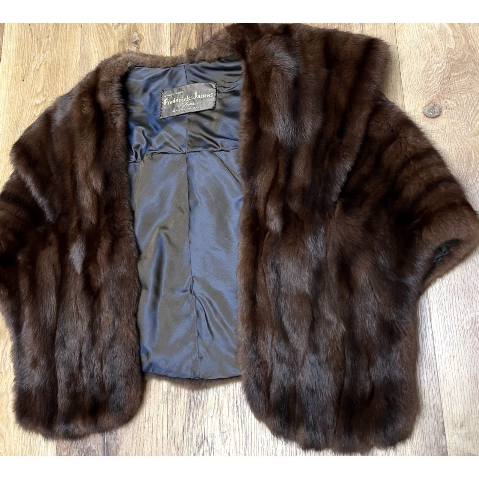 Vintage VINTAGE Frederick James Furs Brown Mink Stole Cape Shawl Women Mink Stole Eveningwear Size ONE SIZE - 3 Thumbnail