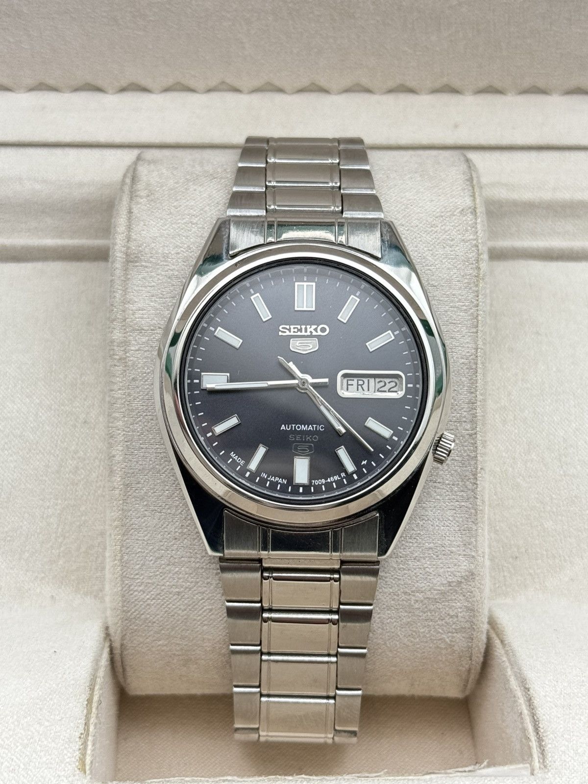 Seiko 5 Automatic 7009 Black Dial Vintage Watch 36Mm, Men's