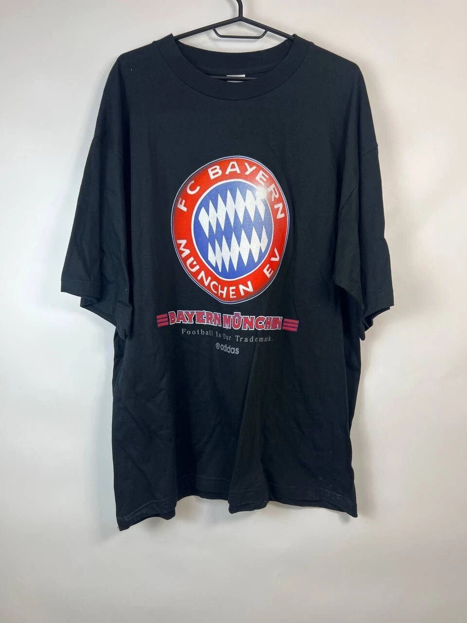 Adidas Adidas Soccer Bayern munchen adidas vintage new condition L Size US L / EU 52-54 / 3 - 1 Thumbnail