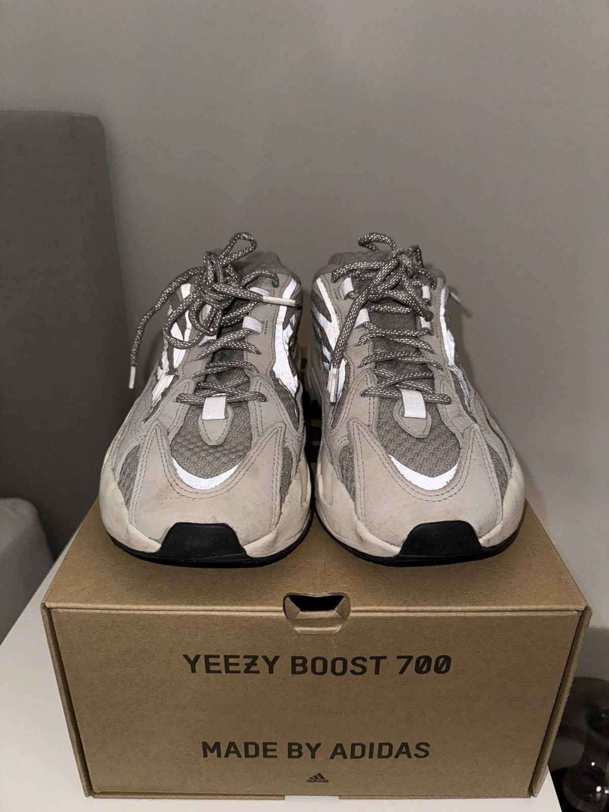 Adidas × Kanye West × Yeezy Yeezy 700 Static Size 8.5 Size US 8.5 / EU 41-42 - 1 Thumbnail