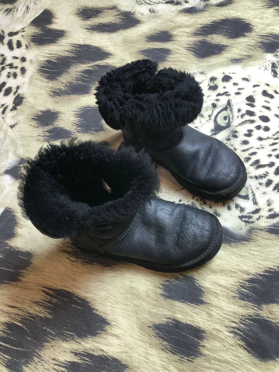Ugg Vintage UGG Black Boots Size 5 Size US 6 / IT 36 - 7 Thumbnail