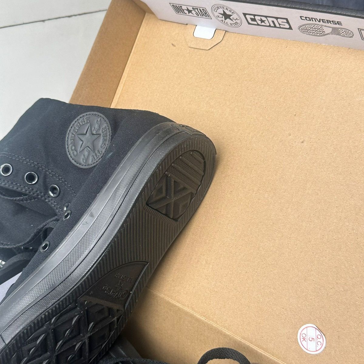 Other Converse Chuck Taylor All Star Black High Top Sz:7.5M 9.5W Size US 7.5 / EU 40-41 - 5 Thumbnail