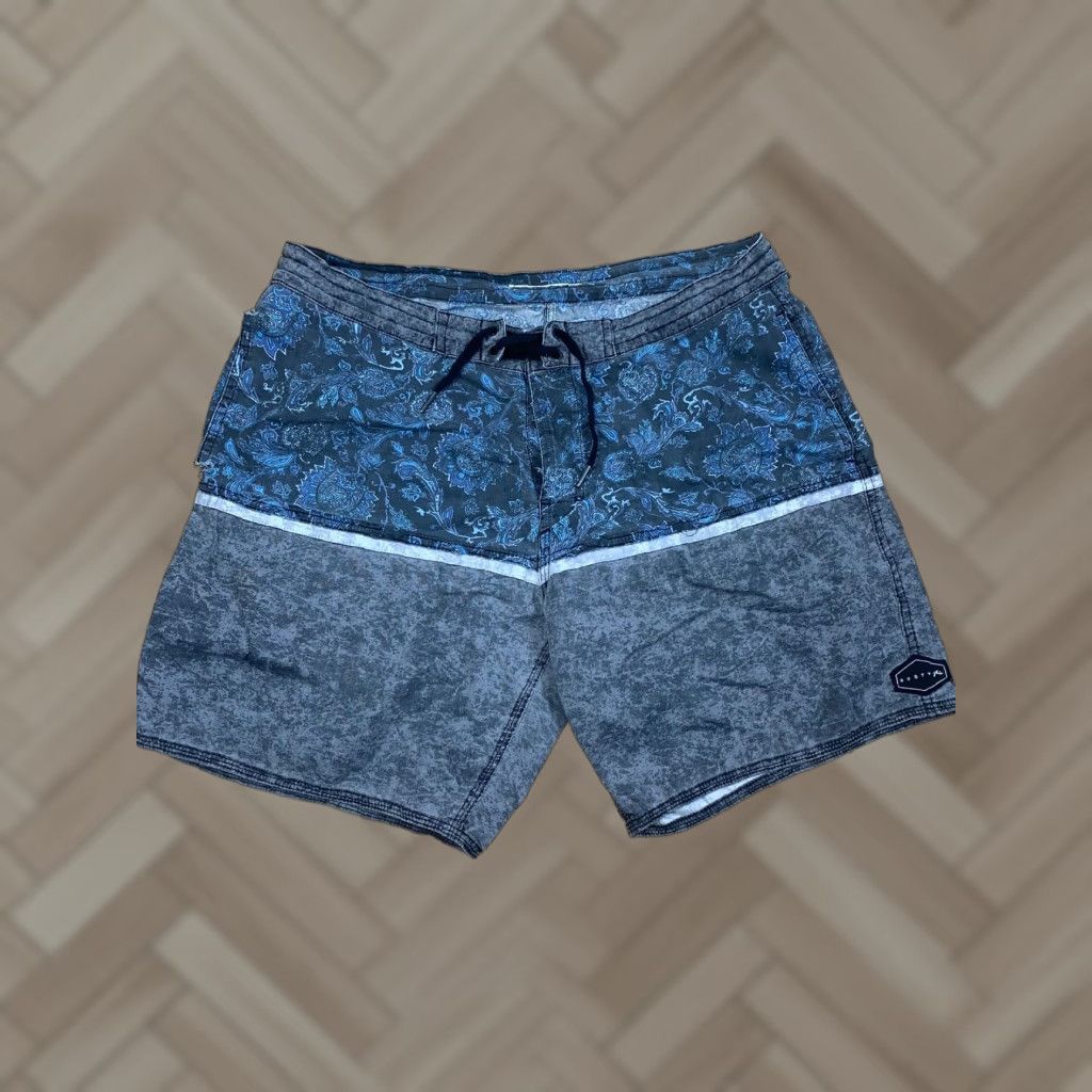 Rusty Rusty Swim Shorts Bottom Men 32 Multicolor Paisley Beach Surf Trunks 2724 Size US 32 / EU 48 - 1 Thumbnail