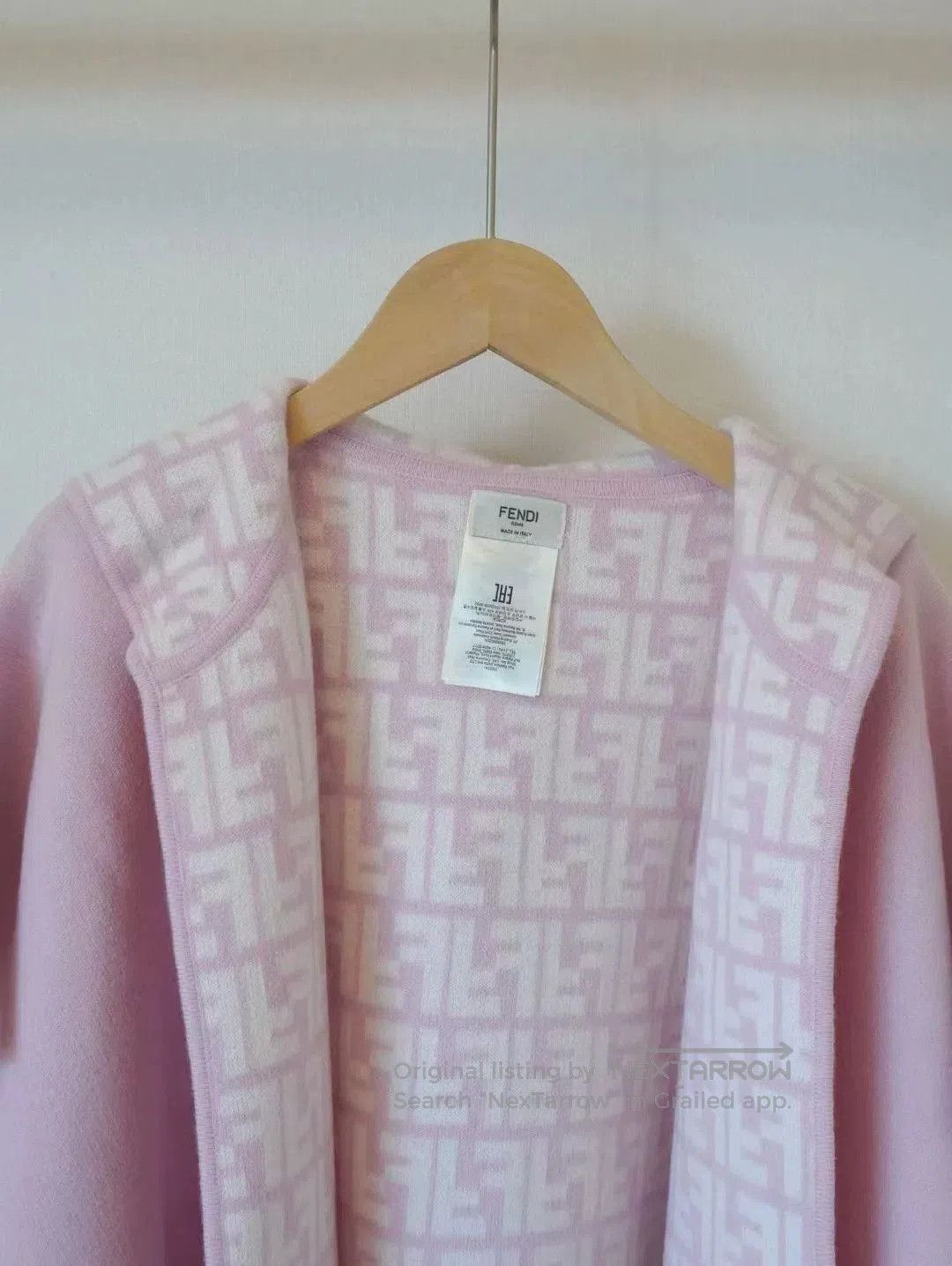 Fendi Fendi Double-Sided Pink Cashmere Cape. Size M / US 6-8 / IT 42-44 - 4 Thumbnail
