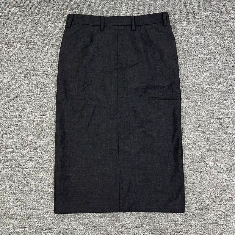 Prada Prada Black and gray, medium and long skirt 2505-Nextarrow Size 25" / US 0 / IT 36 - 2 Thumbnail