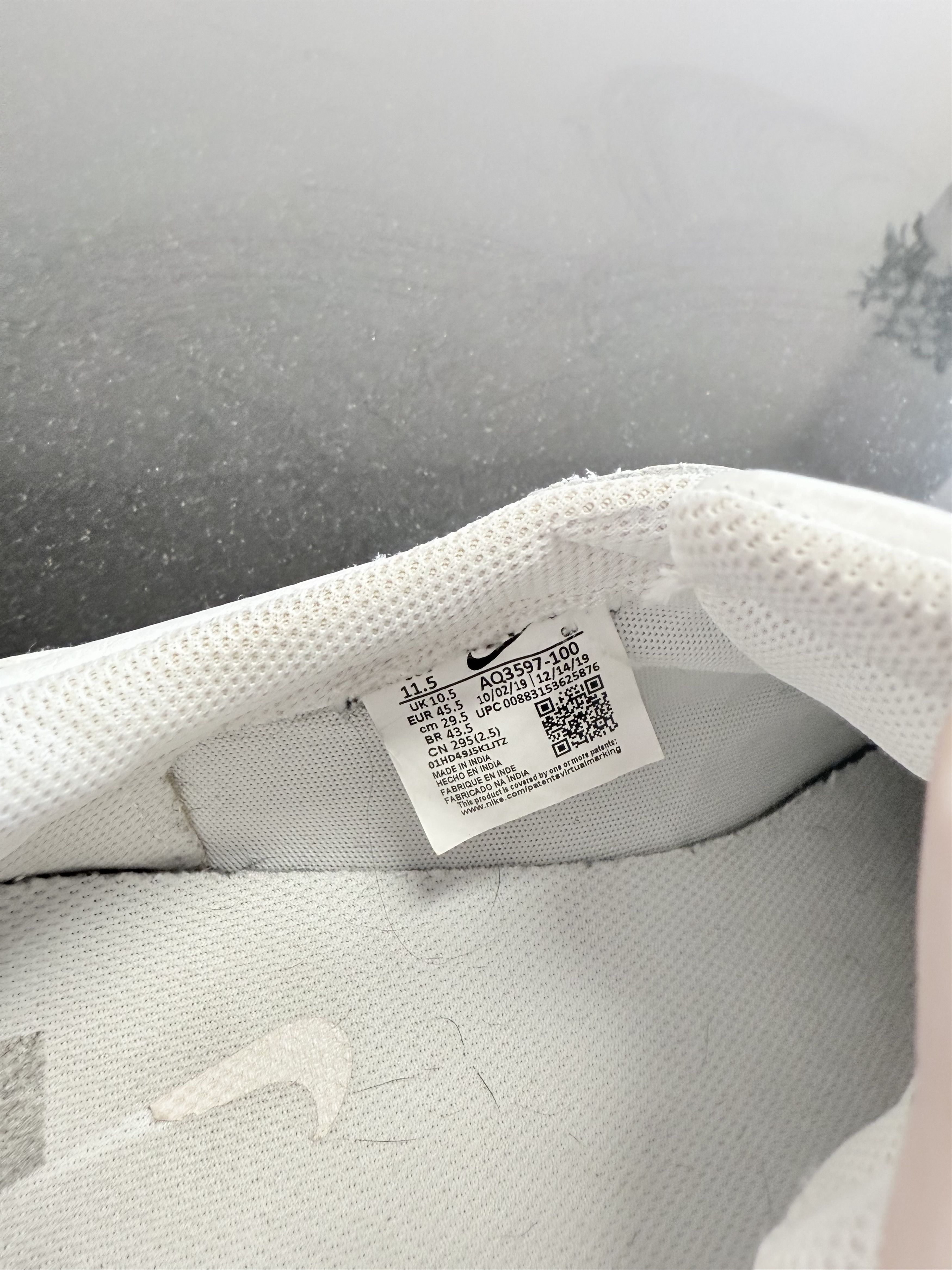 Nike Blazer Low LE 'Triple White' Size US 11.5 / EU 44-45 - 7 Thumbnail