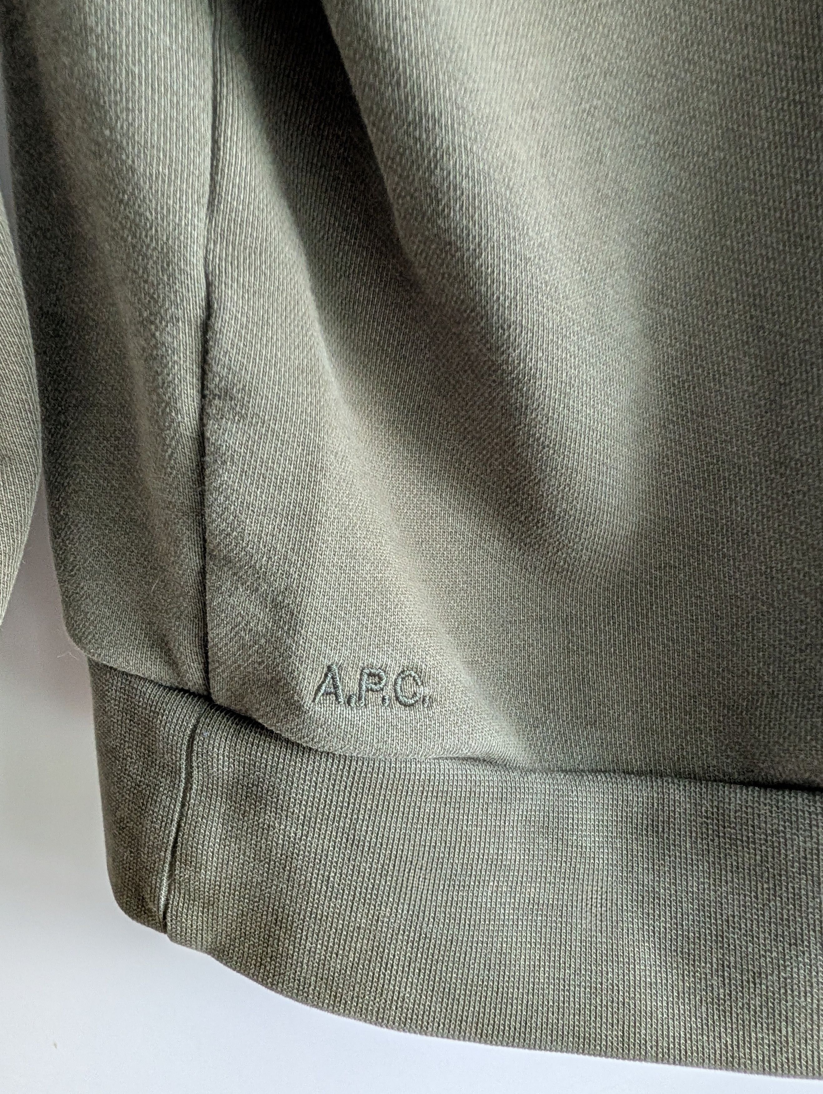 A.P.C. A.P.C. Military Shoulder Patch Crewneck Sweatshirt Size US M / EU 48-50 / 2 - 3 Thumbnail