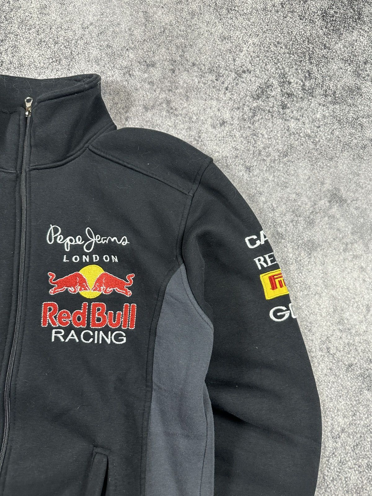 Red Bull Red Bull Pepe Jeans Logo Racing Jacket Formula 1 F-1 Rare M Size US M / EU 48-50 / 2 - 3 Thumbnail