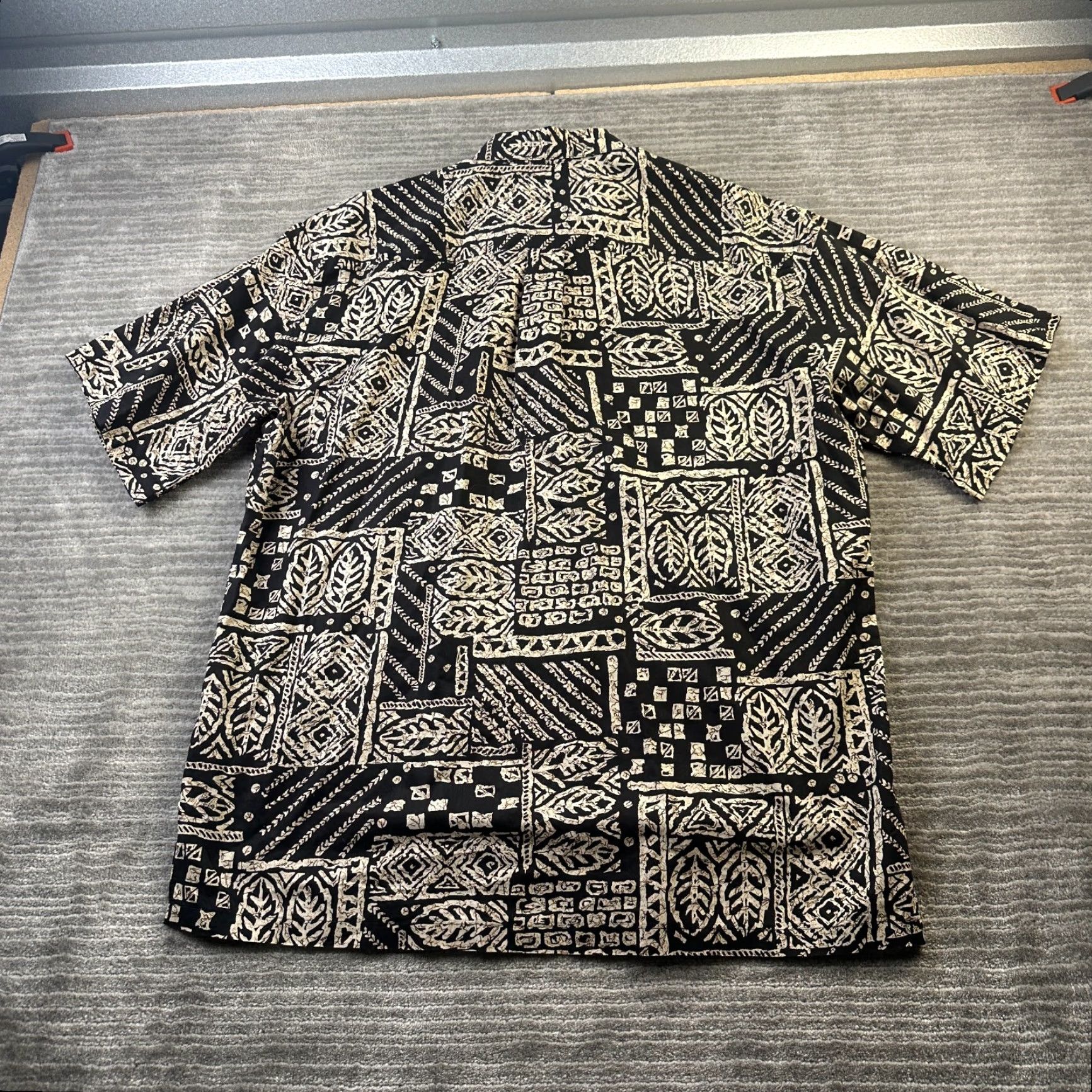 Tori Richard Tori Richard Shirt Mens Large Black Geometric Button Up Size US L / EU 52-54 / 3 - 2 Thumbnail