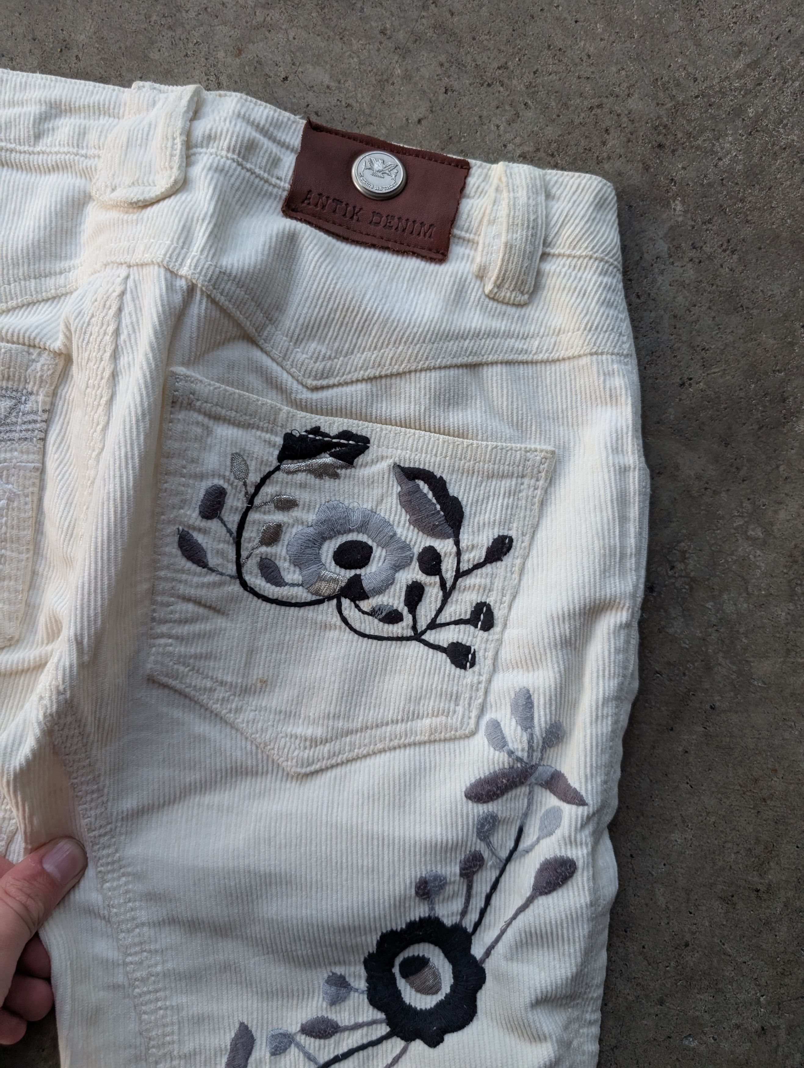 Antik Denim 90s antik denim white corduroy flared jeans made in usa Size 27" / US 4 / IT 40 - 7 Thumbnail