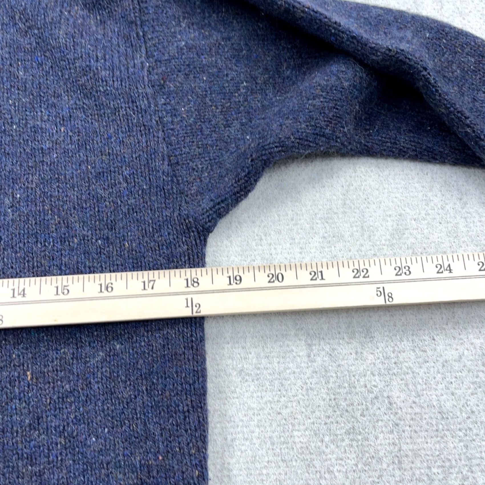Eddie Bauer VINTAGE Eddie Bauer Cardigan Sweater Women Small Blue Wool Knit 90s Made In USA Size S / US 4 / IT 40 - 7 Thumbnail