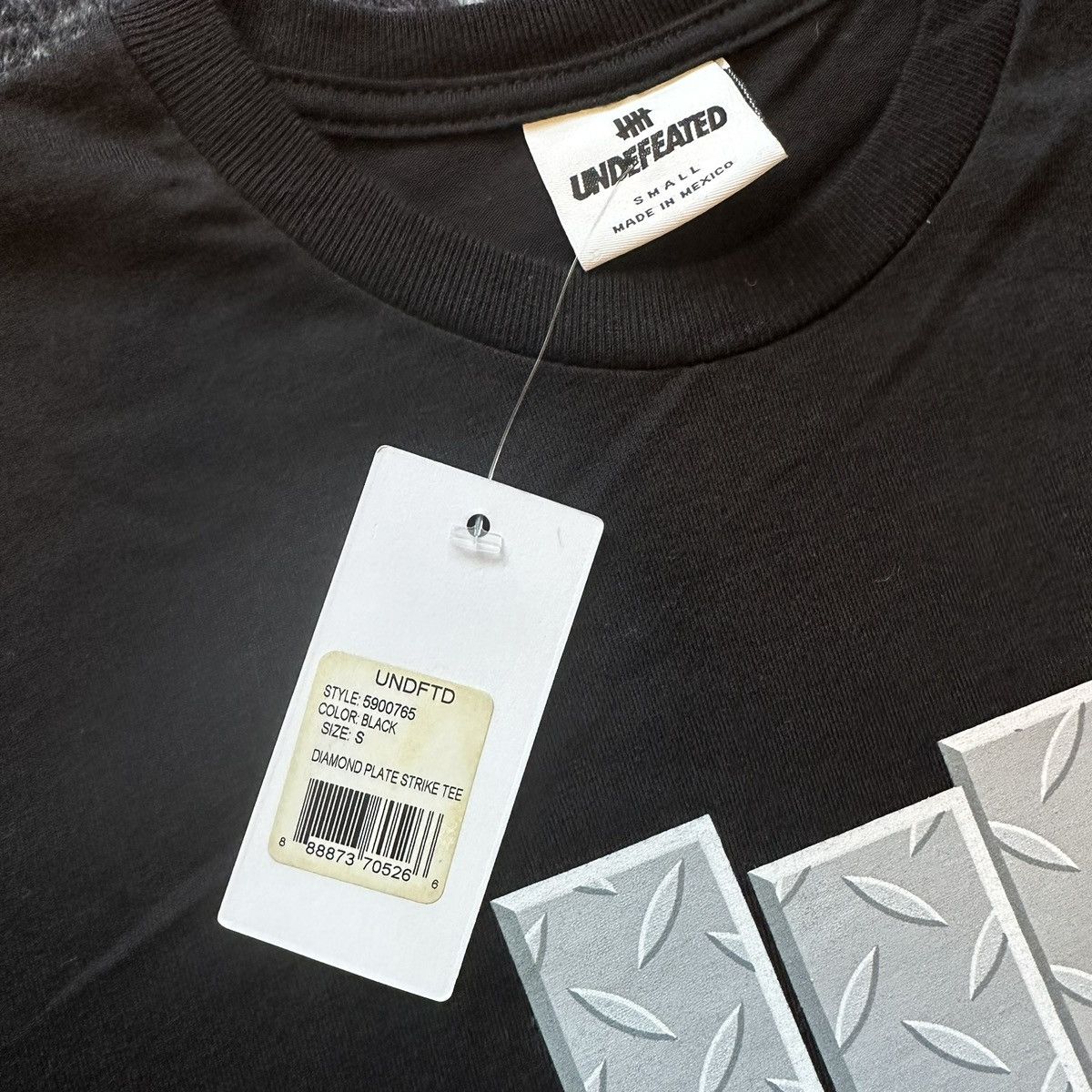 Undefeated Undefeated Diamond Plate Strike Tee Brand New Small Size US S / EU 44-46 / 1 - 3 Thumbnail