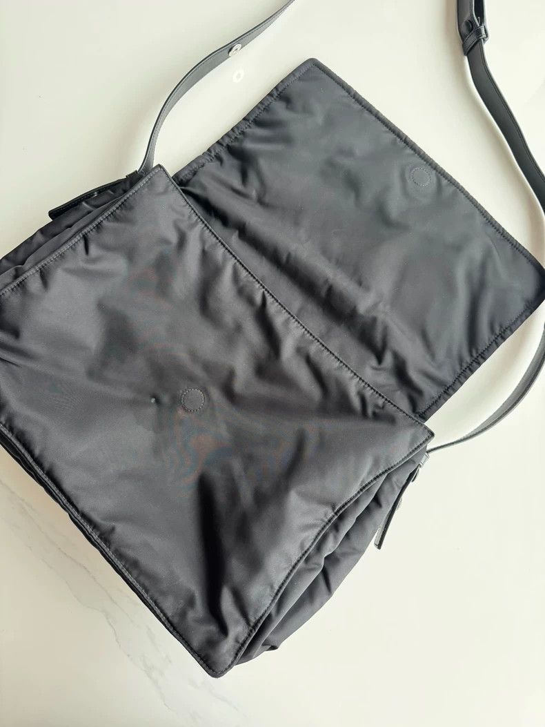 Prada PRADA Black Large Nylon Messenger Bag Size ONE SIZE - 5 Thumbnail