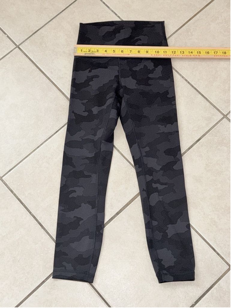 Lululemon Lululemon Wunder Train HR Crop Tight 23” Camo Gray SIZE 4 Size 27" / US 4 / IT 40 - 6 Thumbnail