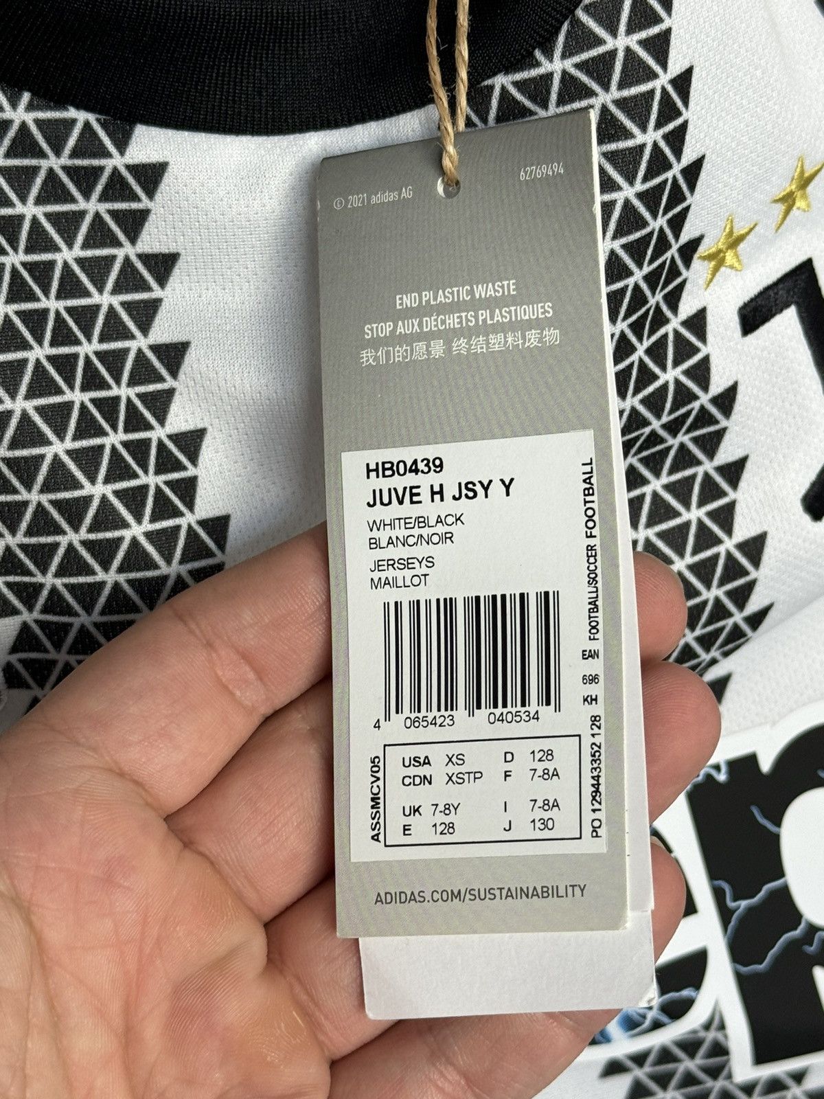 Adidas KIDS New Juventus 22/23 Home Football Jersey T-Shirt Size US XS / EU 42 / 0 - 11 Thumbnail