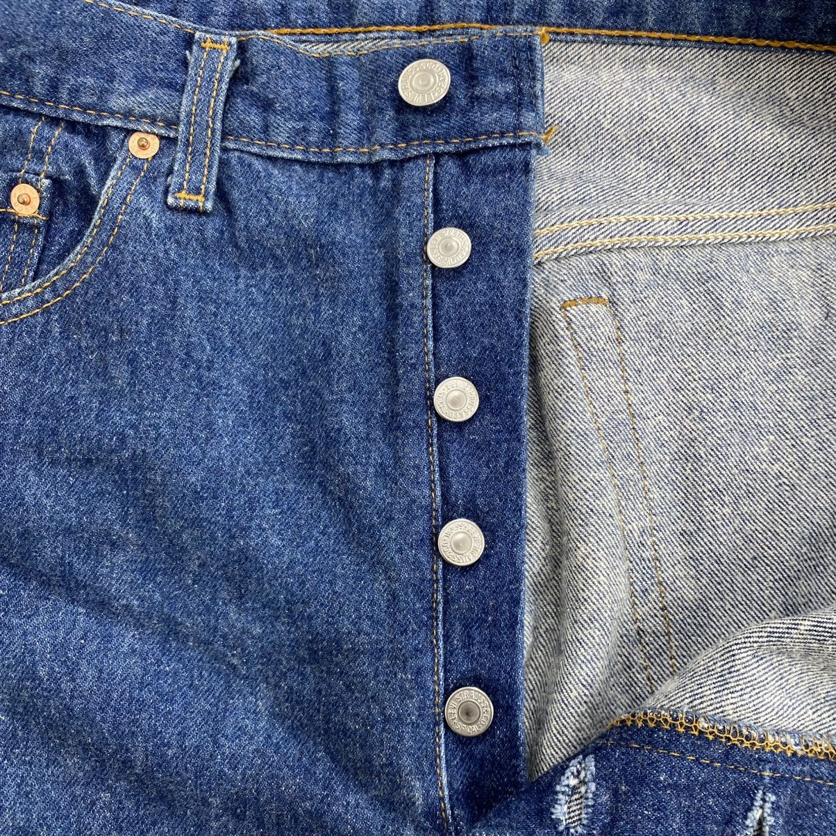 Levi's Vintage Clothing 🇺🇸1990s Vintage Levis 501XX 38x32 Straight Leg Faded Jeans Size US 38 / EU 54 - 5 Thumbnail