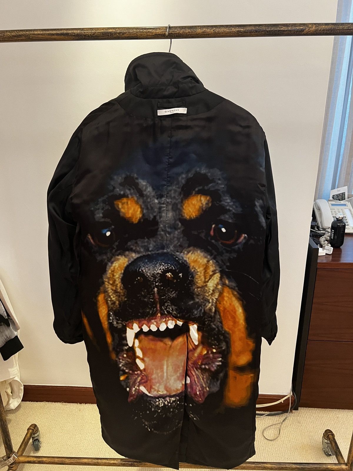 Givenchy $3200 Givenchy Long Padded Nylon Rottweiler Overcoat Size M Size US L / EU 52-54 / 3 - 3 Thumbnail