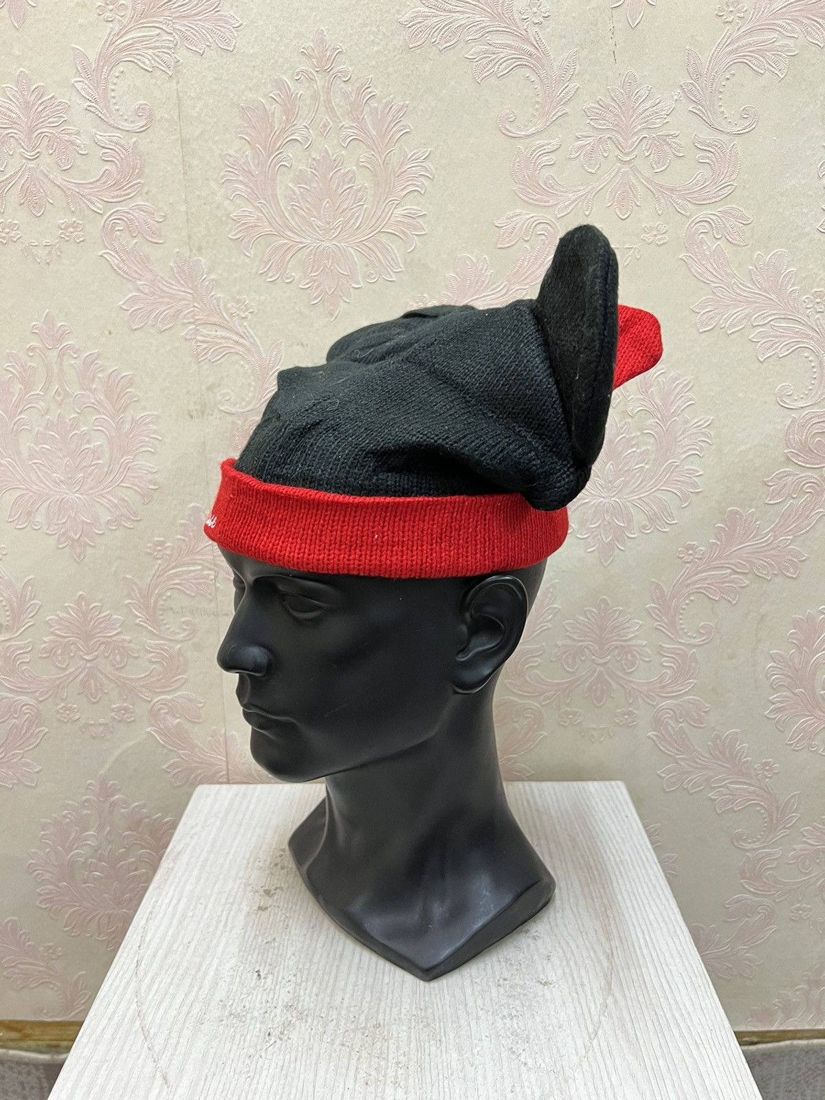 Mickey Mouse Mickey Mouse Disney Cartoon Beanie Hats Size ONE SIZE - 3 Thumbnail