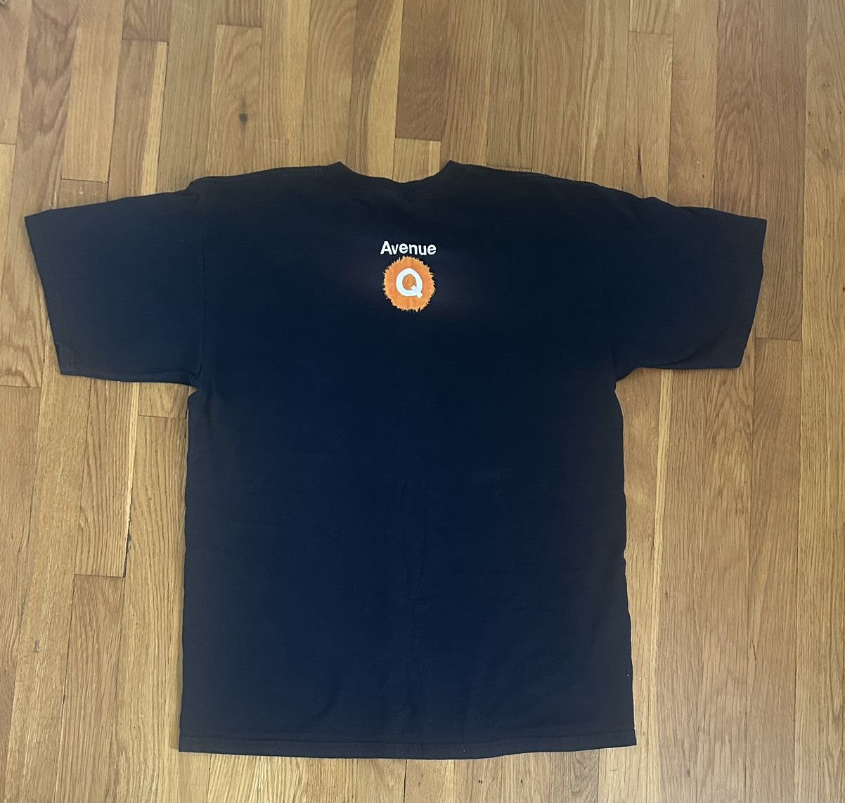 Gildan × Vintage VTG It Sucks to Be Me Avenue Q Musical on Broadway Y2K Vint Size US L / EU 52-54 / 3 - 5 Thumbnail
