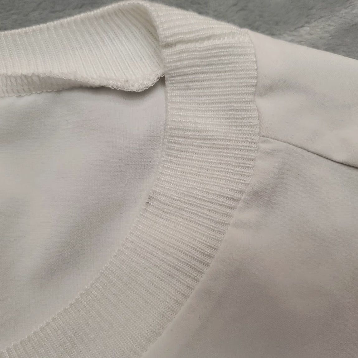 Athleta VINTAGE Athleta Shirt Womens XL White Crop Polyester Spandex B Corp Activewear Tee Size XL / US 12-14 / IT 48-50 - 5 Thumbnail