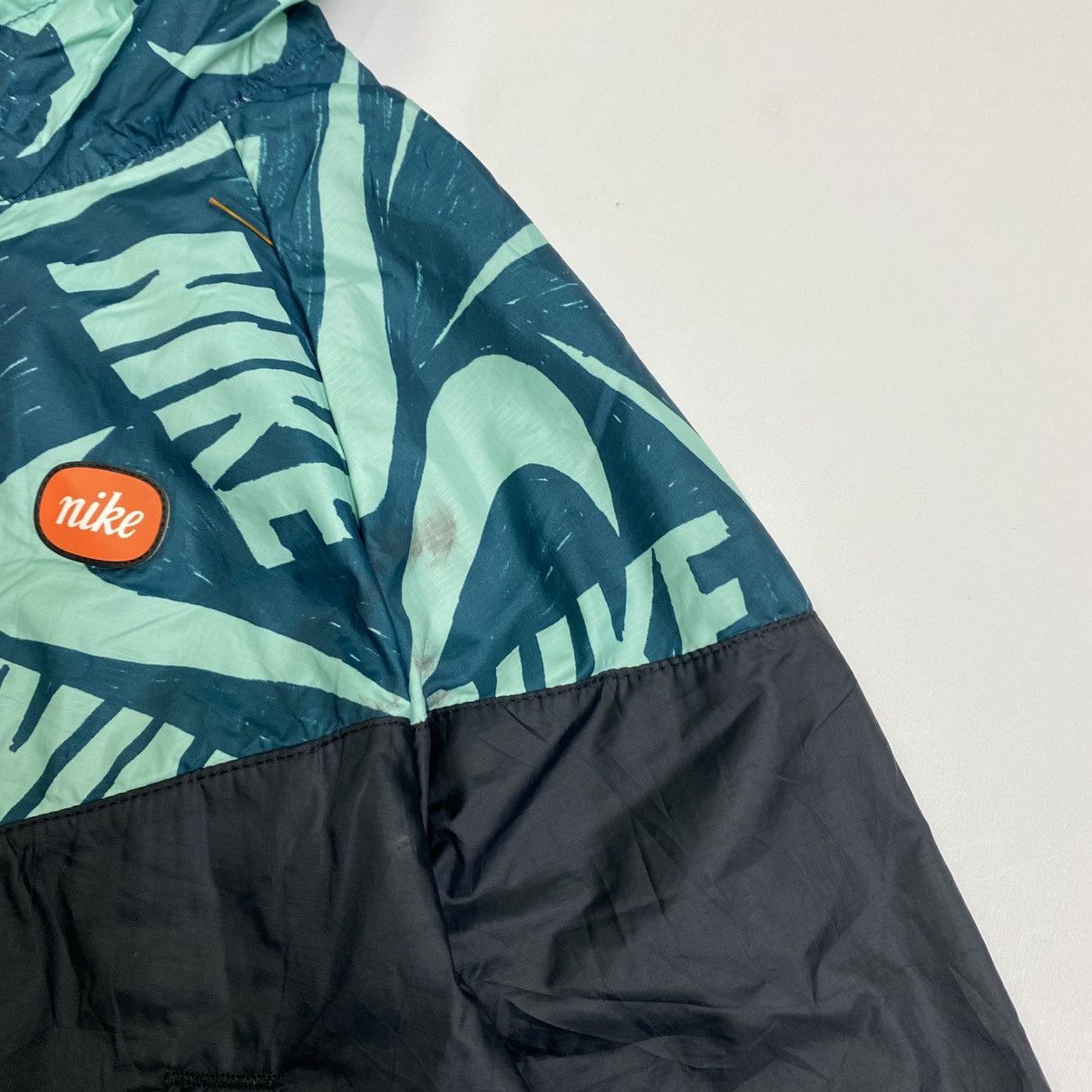 Gear for Sports × Nike Vintage Nike crop boxy fit light jacket twin taped Size L / US 10 / IT 46 - 4 Thumbnail