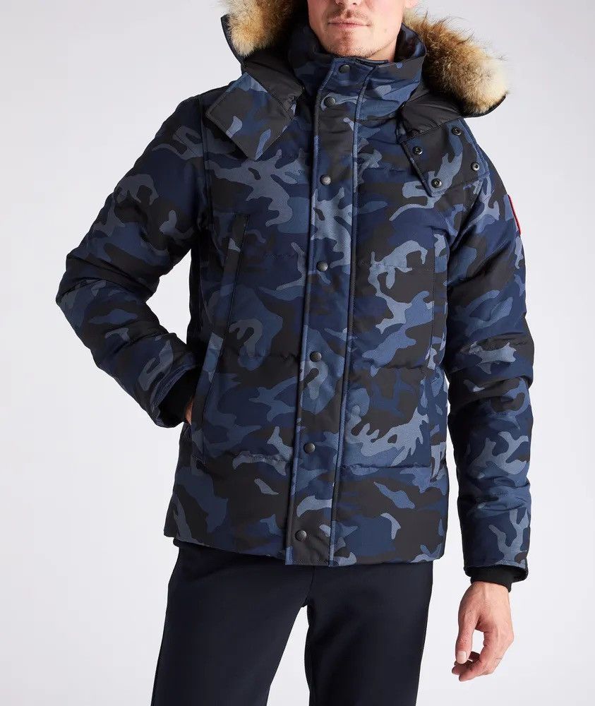 Canada Goose Canada Goose Fur Wyndham parka Size US M / EU 48-50 / 2 - 2 Thumbnail