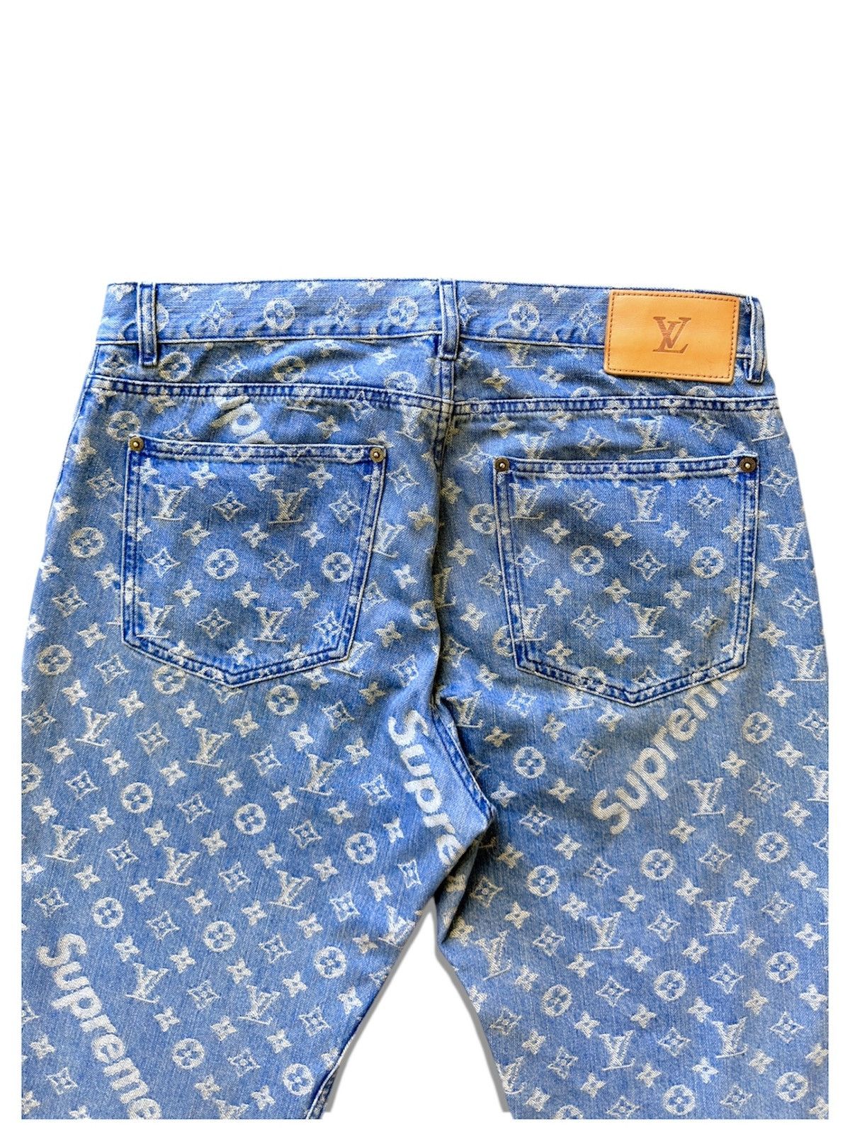 Louis Vuitton × Supreme Louis Vuitton X SUPREME 32 Denim Jeans Blue Monogram Size US 32 / EU 48 - 9 Thumbnail