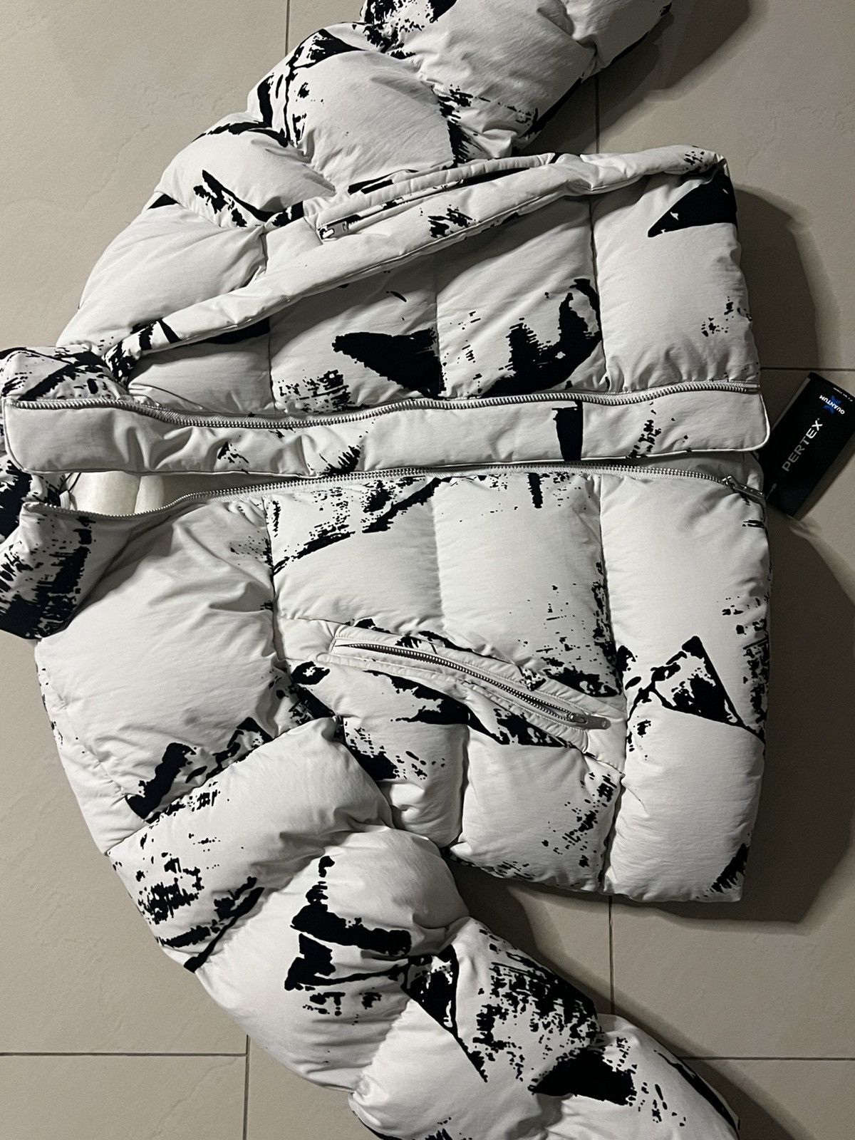Y-3 Y-3 Jacket paint splatter-print puffer IL2036 Size US S / EU 44-46 / 1 - 4 Thumbnail