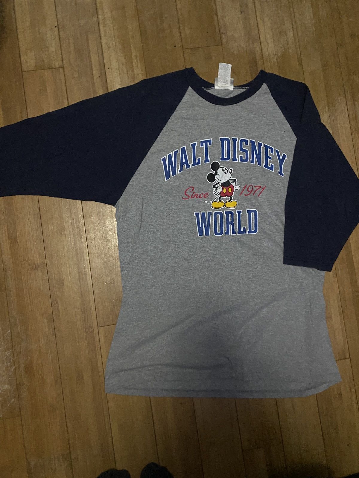 Disney Vintage Disney Baseball Tee Size US L / EU 52-54 / 3 - 1 Thumbnail