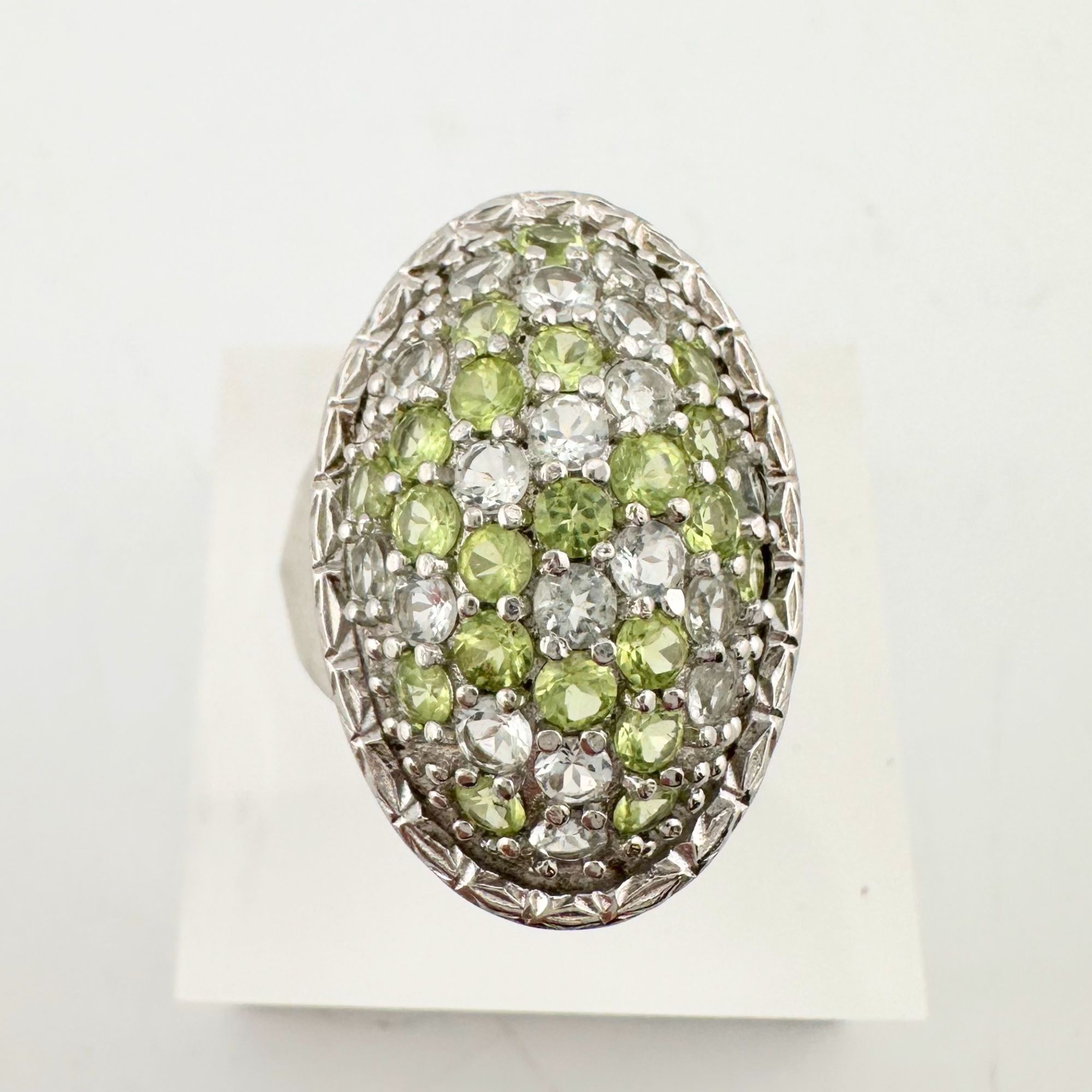 Other 3 Carat Large and Beautiful Peridot Pave' Ring Size 7 Size ONE SIZE - 1 Thumbnail