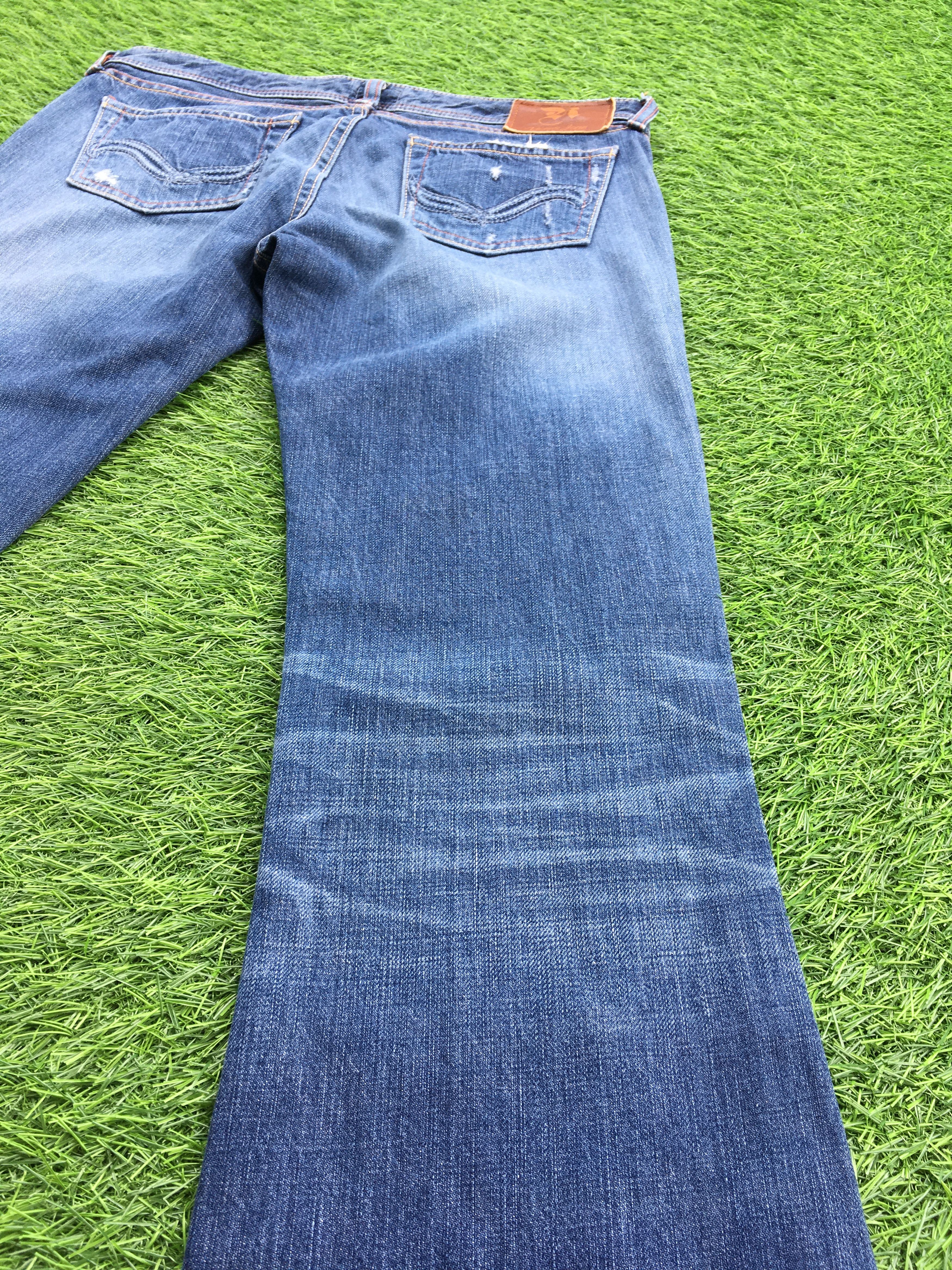 Japanese Brand Low Rise Distressed Bootcut Jeans D-1232 Size 28" / US 6 / IT 42 - 8 Thumbnail