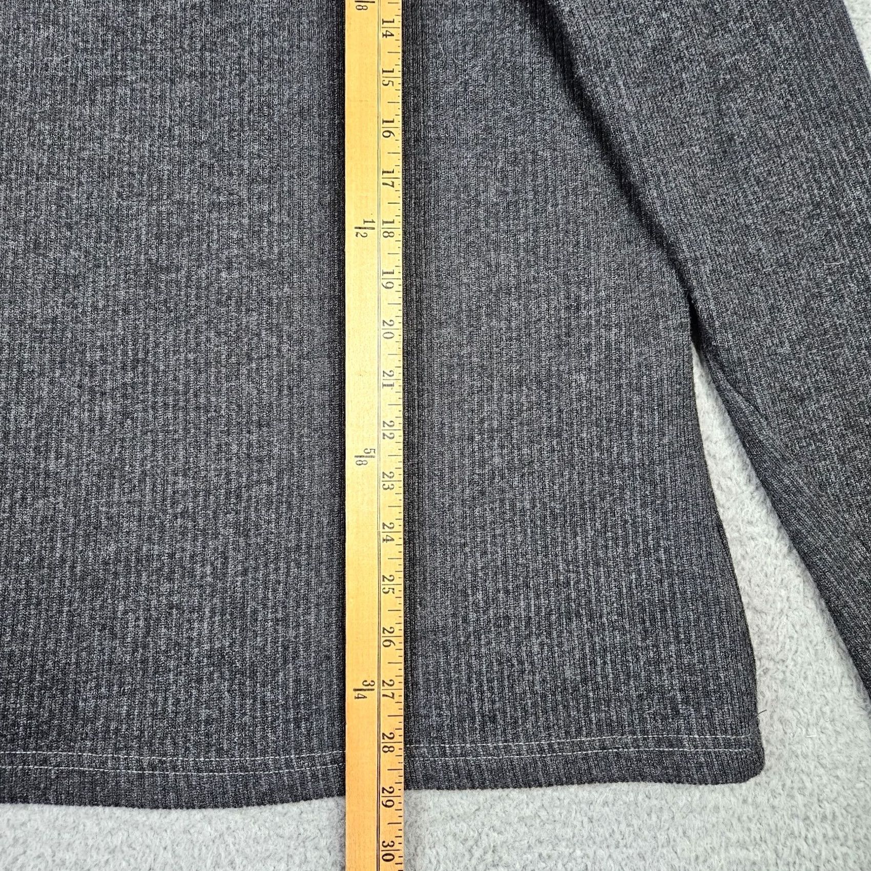 Vintage KUHL Gray Chianti Fleece Mens Sweater Long Sleeve 1/4 Zipper Size L Gray NI Clothing pullover crew neck adult Regular All Seasons 90s? Size US L / EU 52-54 / 3 - 6 Thumbnail