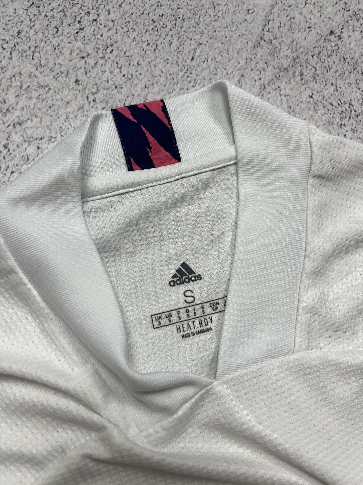 Adidas Real Madrid 2020/2021 Home Soccer Jersey Longsleeve Shirt Size US S / EU 44-46 / 1 - 6 Thumbnail