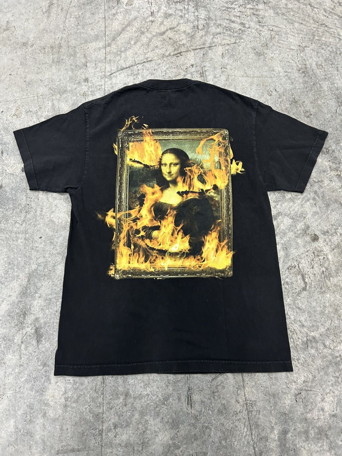 Pleasures Pleasures burning Mona Lisa t shirt Size US L / EU 52-54 / 3 - 1 Thumbnail