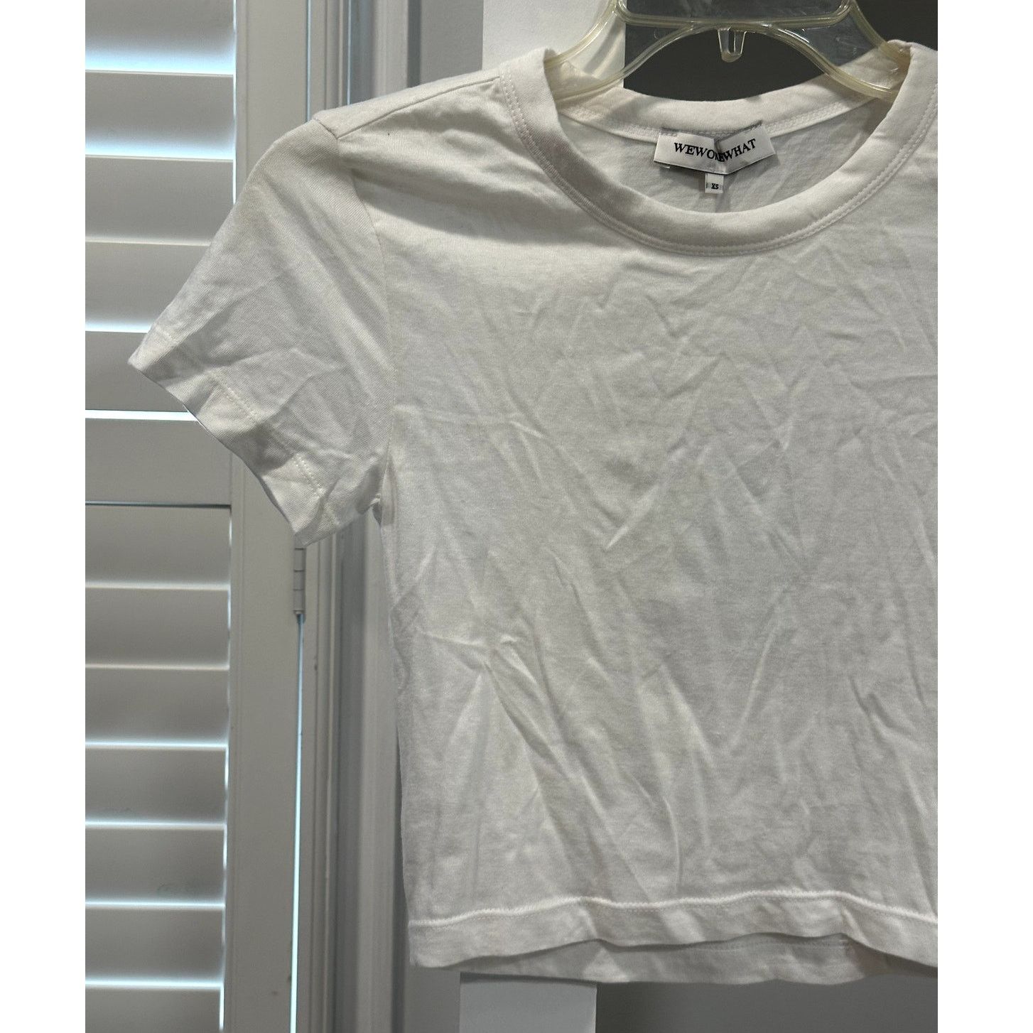 WeWoreWhat WeWoreWhat White Crop Crew Neck Short Sleeve TShirt XS NWOT Size XS / US 0-2 / IT 36-38 - 3 Thumbnail