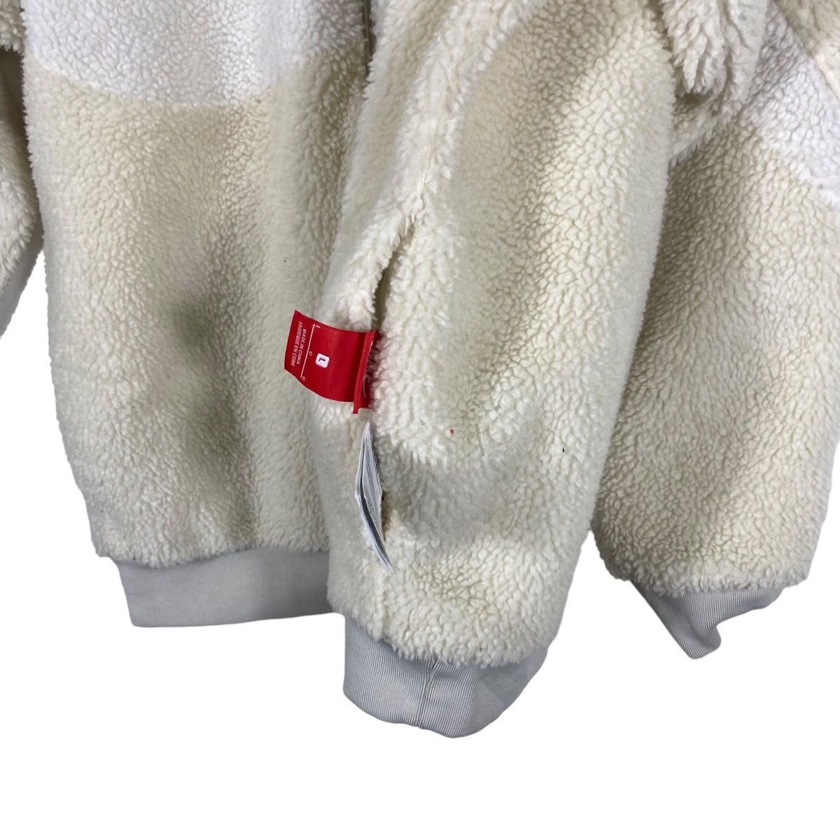 Nike Nike Fleece Big Swoosh Reversible Boa Jacket Zipper L Size Size US L / EU 52-54 / 3 - 16 Thumbnail