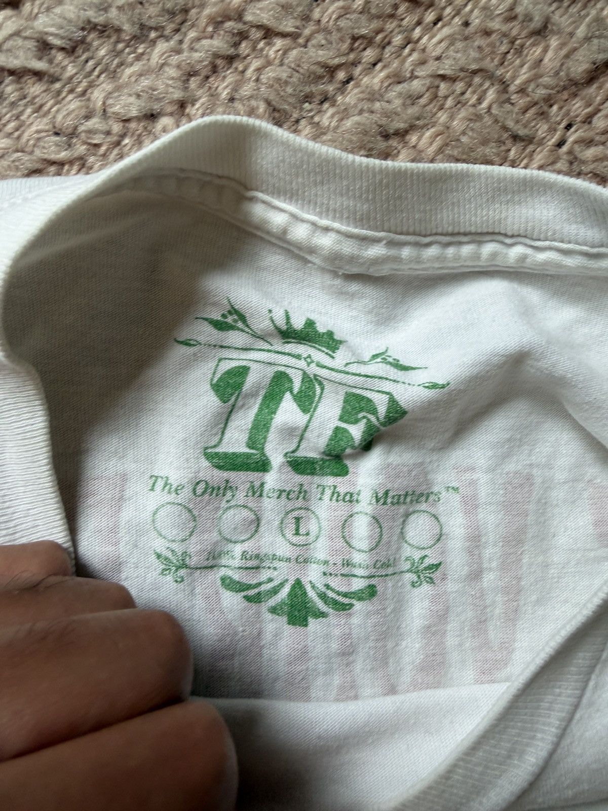 Throwing Fits Free your mind shirt Size US L / EU 52-54 / 3 - 4 Thumbnail