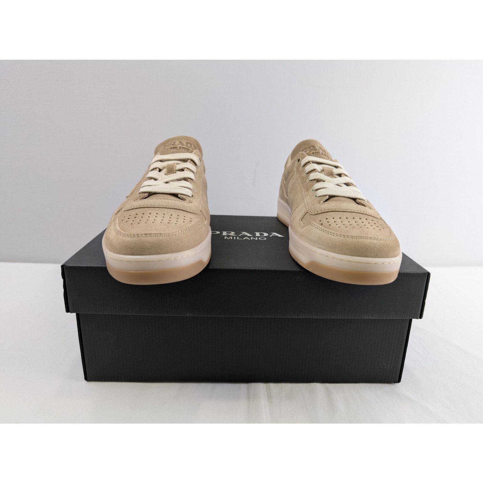 Prada o1rshd1 Downtown Delavé Suede Trainers Sneakers in ecru Size US 10 / EU 43 - 19 Thumbnail
