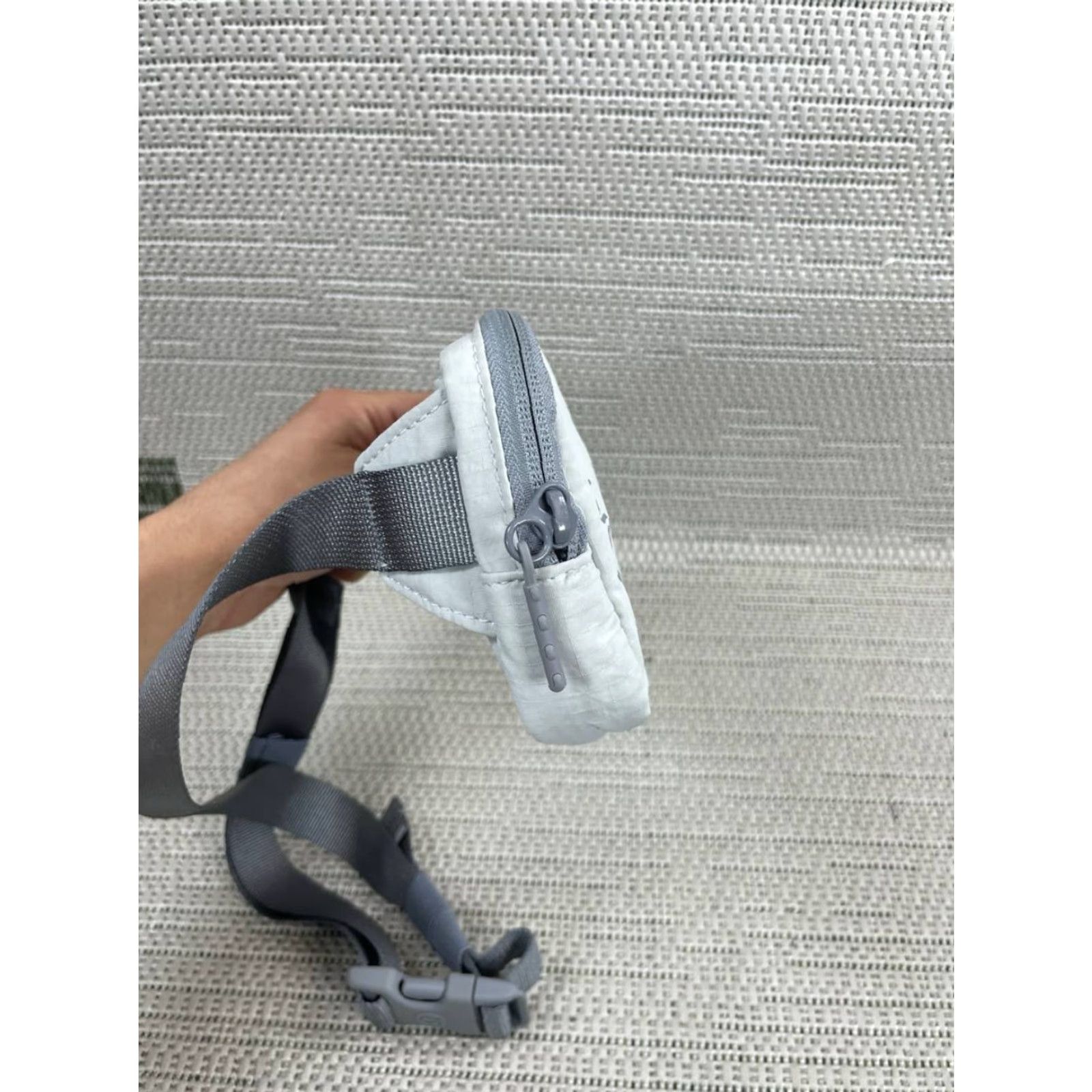Lululemon Lululemon Everywhere Gray Nylon Belt Bag & Fanny Pack, Adjustable Strap, Inner Pocket, One Size, Women Size ONE SIZE - 5 Thumbnail