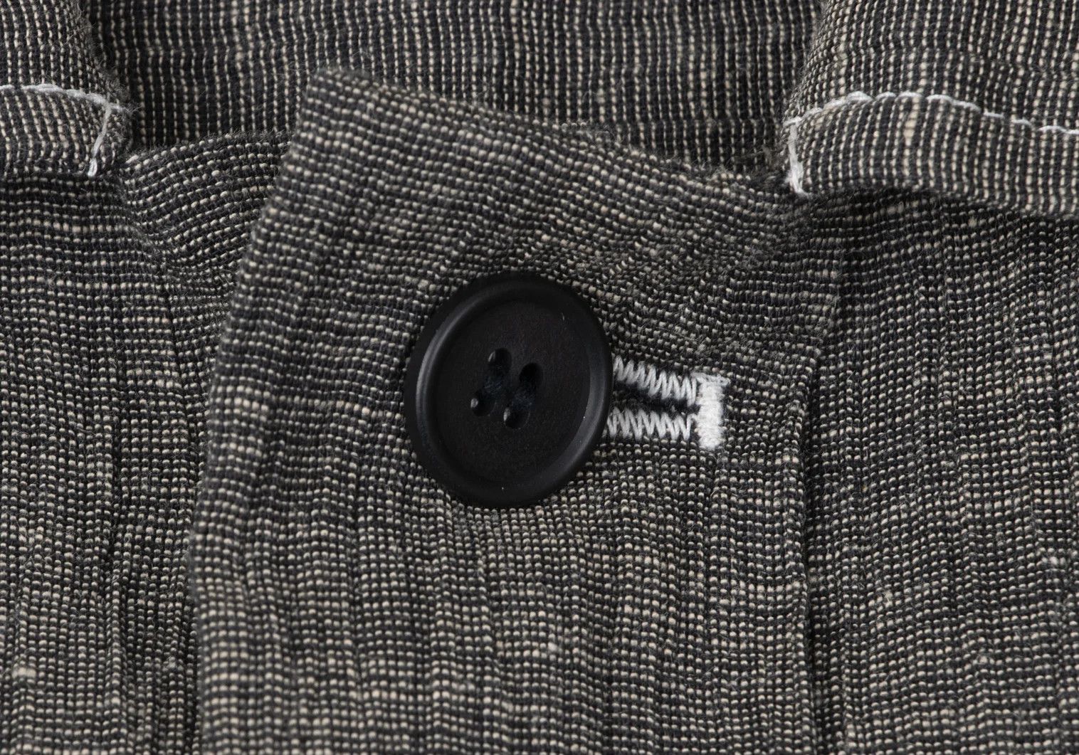Issey Miyake Gray Stitch Shirt Jacket in Good Condition, Size M Size US M / EU 48-50 / 2 - 4 Thumbnail