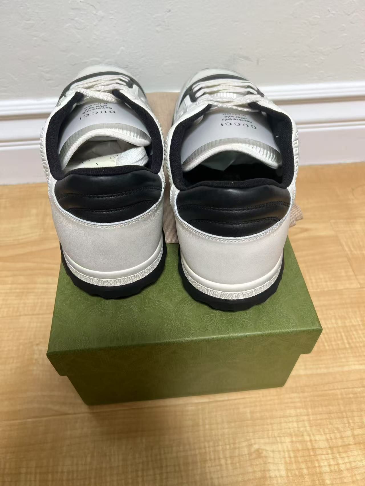Gucci Gucci MAC80 Sneaker 'Off White Black' Size US 12.5 / EU 45-46 - 2 Thumbnail