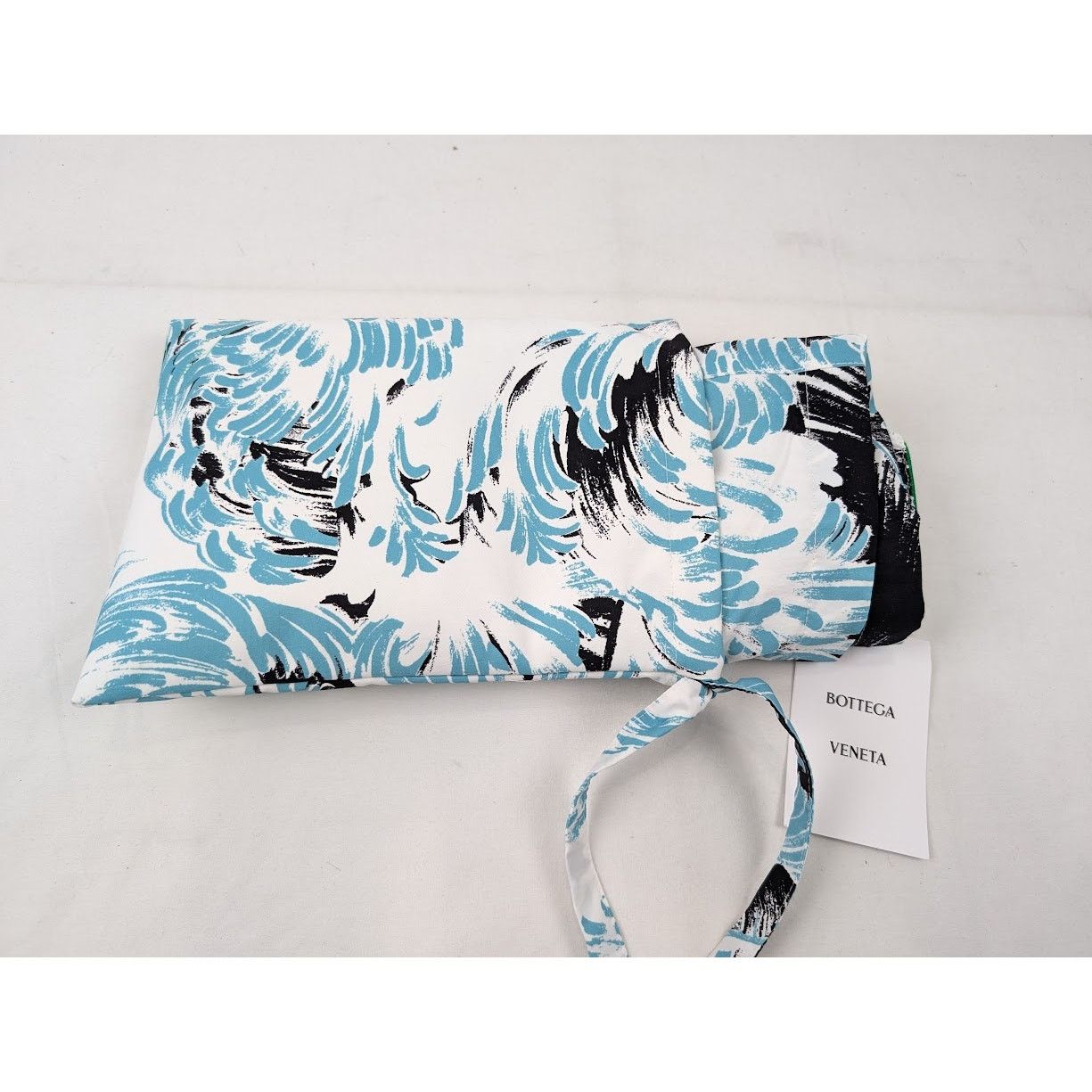 Bottega Veneta o1rshd1 Nylon Printed Feathers Swim Long Boxer in Black/Turq Size US 34 / EU 50 - 16 Thumbnail